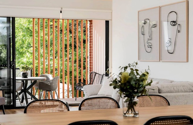 Luxe on Third - chic, city fringe, family base