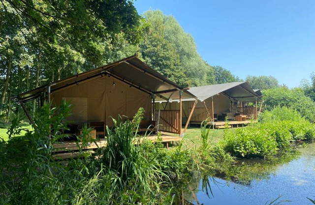 Luxe safaritent aan het water - September aanbieding! - Recreatiepark de Uilenburg