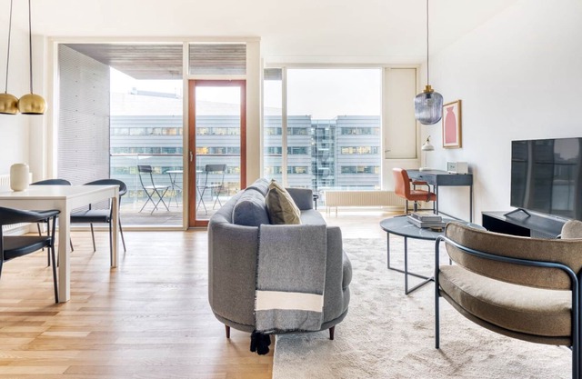 Luxe Teglholmen 2BR w/ W/D, Balcony & Office, by Blueground