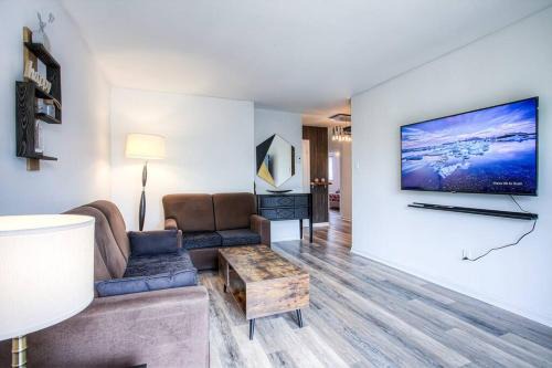 Luxery 3BR Apartment, Free Parking