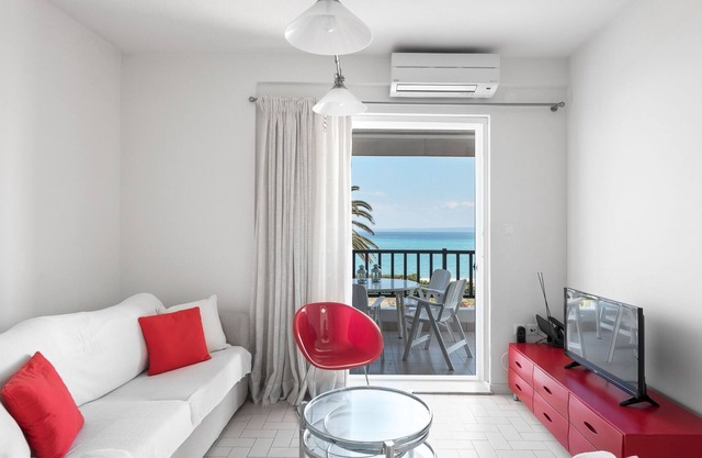 #Luxlikehome Hanioti Eternal Blue Apartment