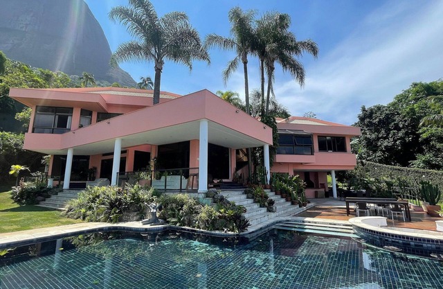 LuxoBrasil #RJ740 Vila São Conrado 05 Suites Sea View Vacation Rentals