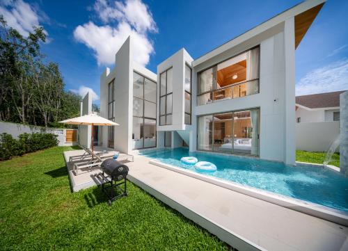 LuxPride 4BR Spacious Pool Villa for Group and Families