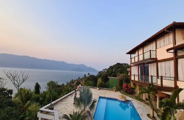Luxuosa Residencia em Ilhabela