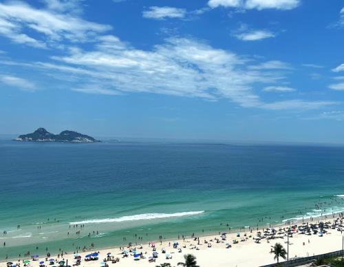 Luxuoso apartamento vista mar Barra