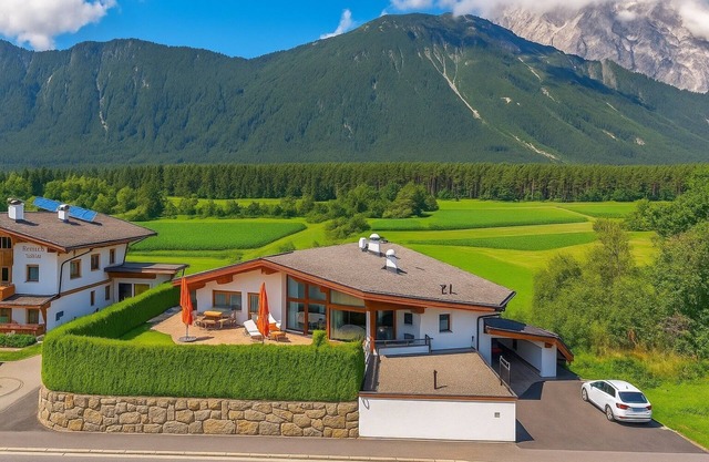 Luxurious 120sqm vacation apartment with panoramic views - pet-friendly