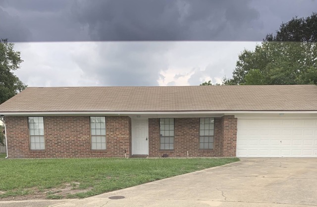Luxurious 3/2 Single family