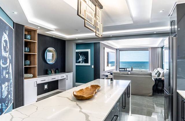 Luxurious 3 bedroom beach front apartment