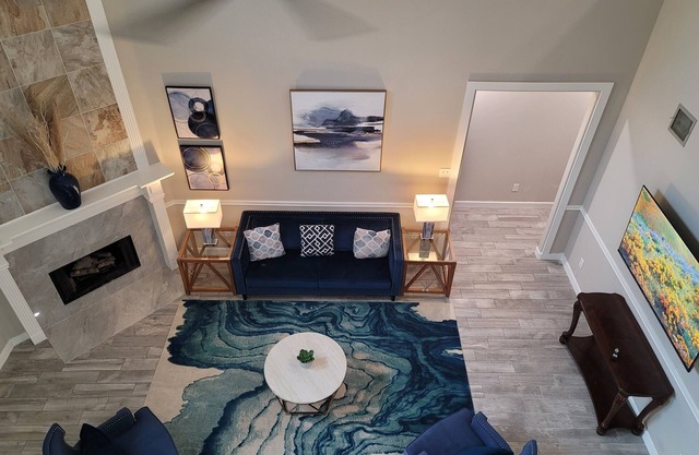 LUXURIOUS 3800sf House in a gated subdivision includes great amenities.