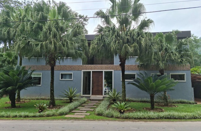 Luxurious 6 bedroom house in Angra with pool