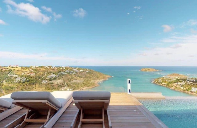 Luxurious 7 bedroom Epicure villa with panoramic ocean view