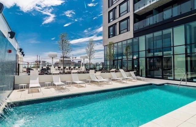 Luxurious Apartment DownTown GYM+Sauna+Pool