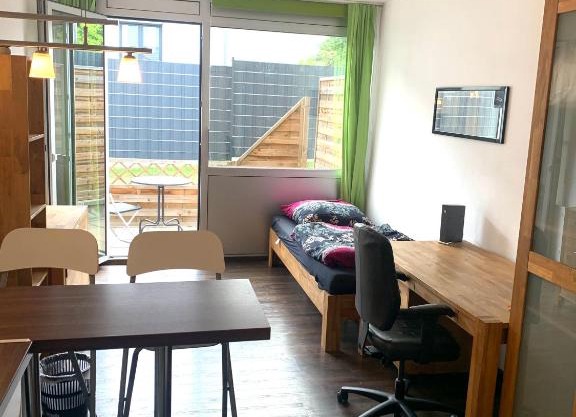 Luxurious Apartment , Next to University& WIFI, Free Parking, Bed&Matress