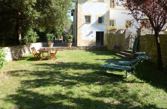 Luxurious apartment with private garden in a vast uncontaminated property 2+2