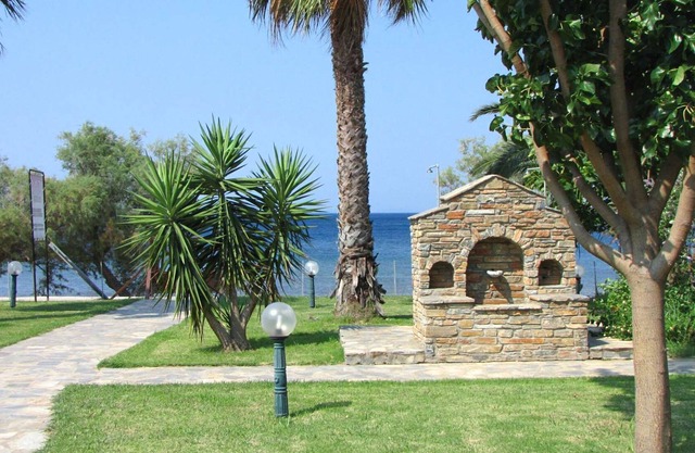 Luxurious beach bungalows with sea view - Exclusive rental for groups of up to 15 people