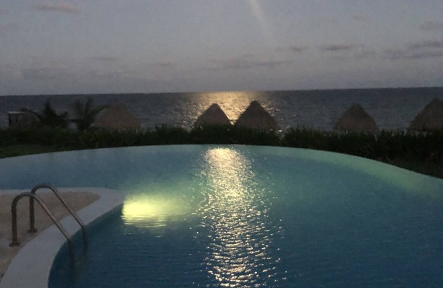 Luxurious Beach Front Villa with Amazing Views of the Caribbean