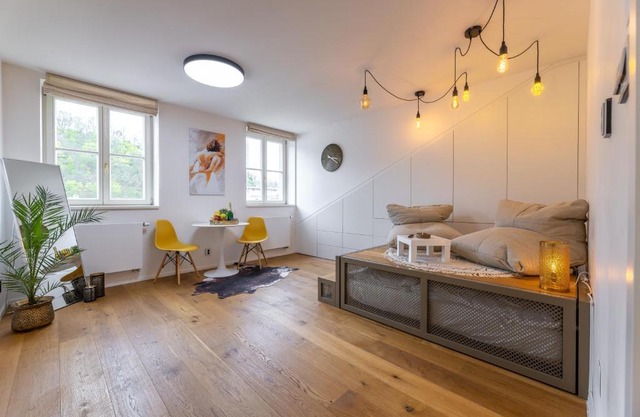 Luxurious, charming studio perfect for couples
