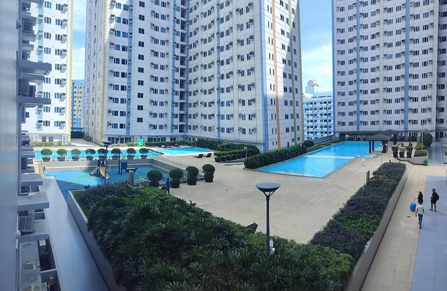 Luxurious City View Condo in Quezon City