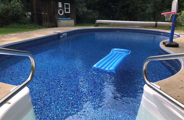 Luxurious country living at its best with sauna, swimming pool & games room