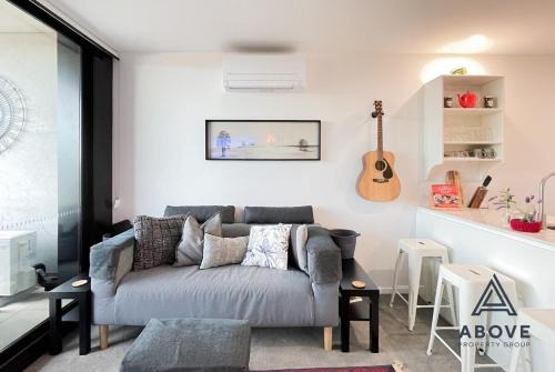 Luxurious Cozy 1-Bed FREE Carpark Gym Pool & Spa