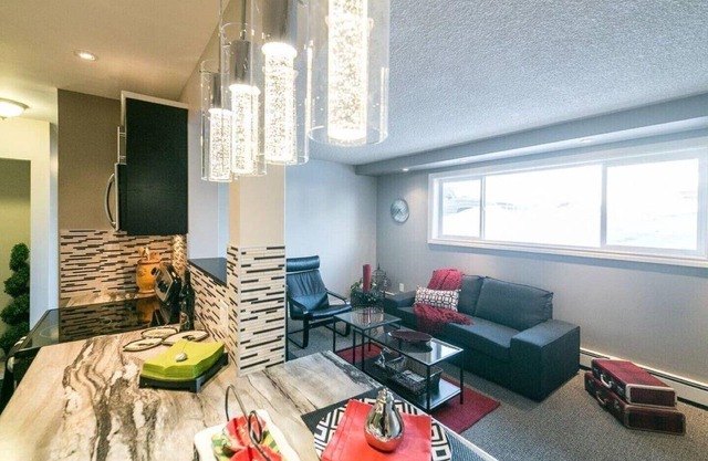 Luxurious Crew Accommodation for 4-Incredible Value