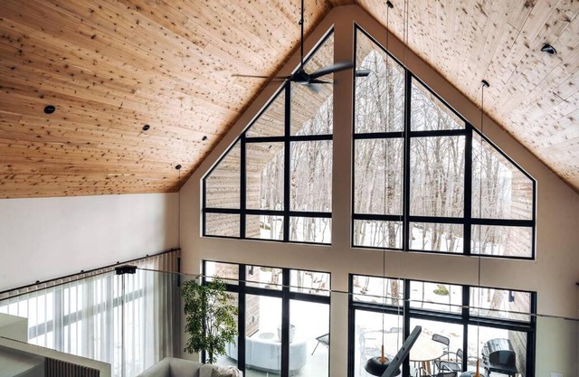 Luxurious Forest Getaway with Spa Near Tremblant