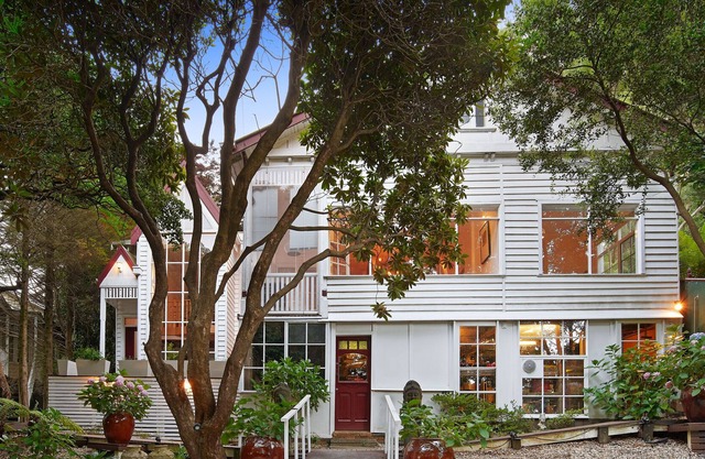 Luxurious grand Villa close to nature in Yarra Ranges