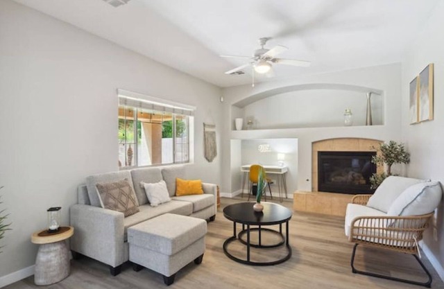 Luxurious Haven: Gilbert 6-Bed Retreat