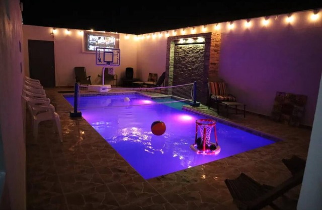 Luxurious In-Town Mexican Retreat w/Private Pool