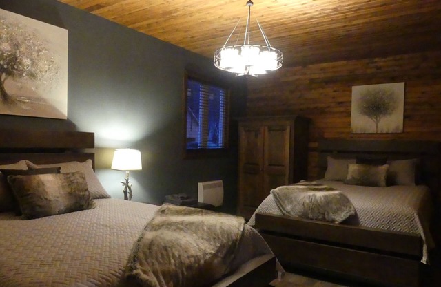Luxurious lodge in Nature at 75 minutes from Ottawa