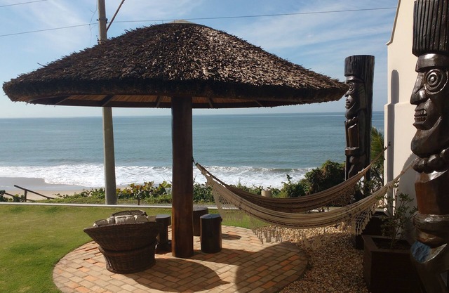 Luxurious oceanfront home 4 bedrooms 12 people with air-conditioning