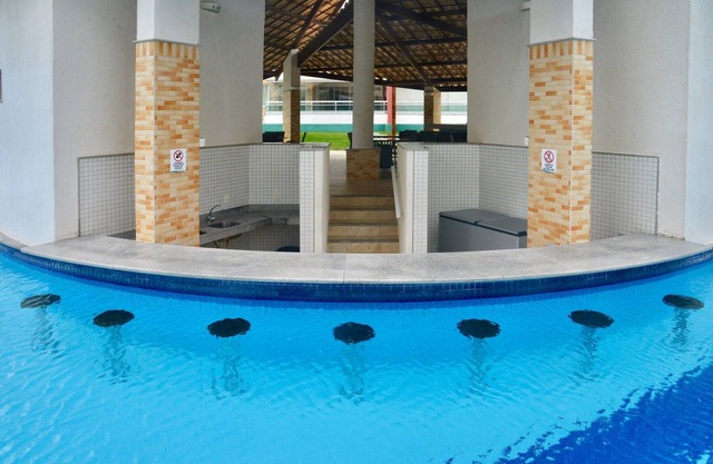 Luxurious penthouse with 2 suites, living room, balcony, jacuzzi and barbecue