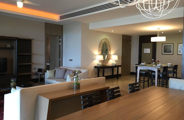 Luxurious Residential Grand Luxxe 3BR/3BA Villa Sleeps 10