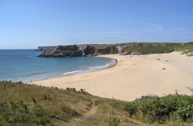 Luxurious & Unique Cottage Nestled in the Idyllic Pembrokeshire Coast National P