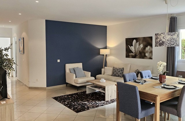 Luxurious vacation apartment in Ascona: your lakeside retreat!