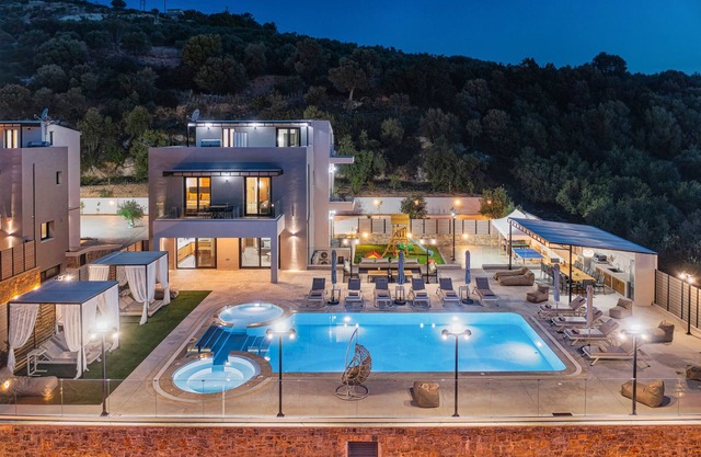 Luxurious Villa Mare - With 150m² pool