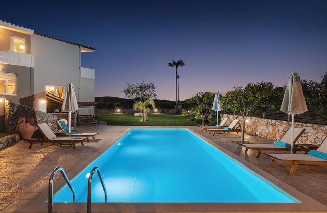 Luxurious villa + private pool. A memorable stay!