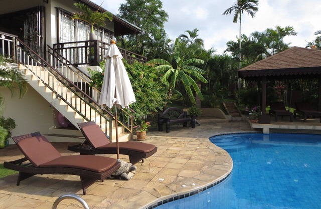 Luxurious villa with fantastic sea views, private pool and garden.