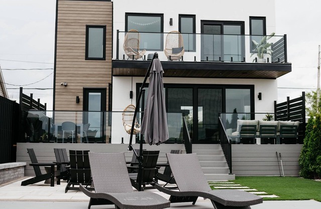 Luxurious Waterfront Home in PEC