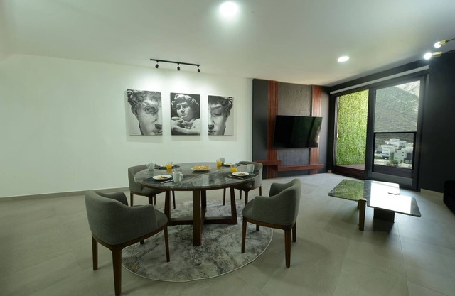 Luxurious with private balcony in Valle Poniente