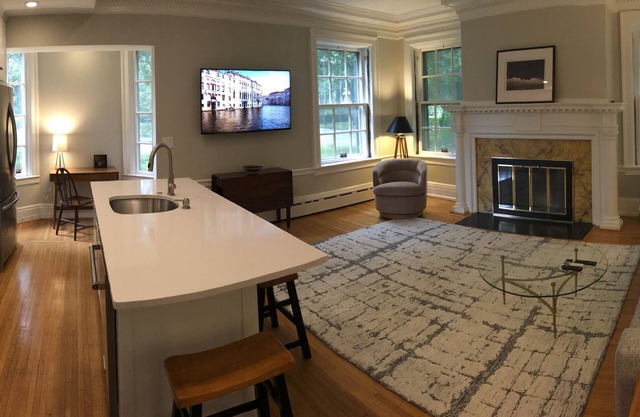 Luxuriously Remodeled 1BD Apt in Historic 1906 Mansion