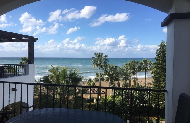 Luxury 1 Bedroom Ocean Front Serviced Apartment at Marriott's Playa Andaluza