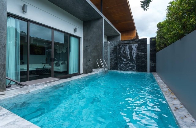 Luxury 1 Bedroom Private Pool Villa At Chalong