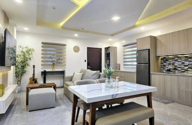 Luxury 1-BR with King size bednn