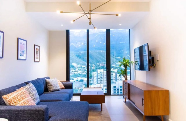 Luxury 1BR Apartment in Arboleda, San Pedro. With home-office and co-work space