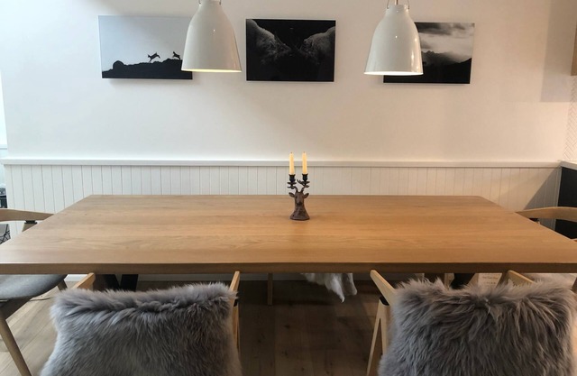 Luxury 2 Bedroom Chalet in Thredbo, Beside Gunbarrel Express Quad Chair