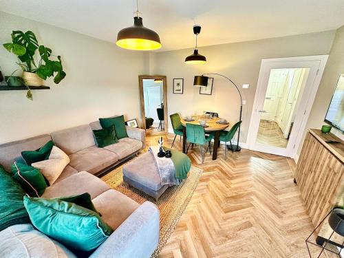 Luxury 2 beds, en suite & garden