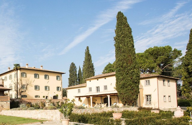 Luxury 2-Villa Estate with pool and amazing views. Sleeps 20 +