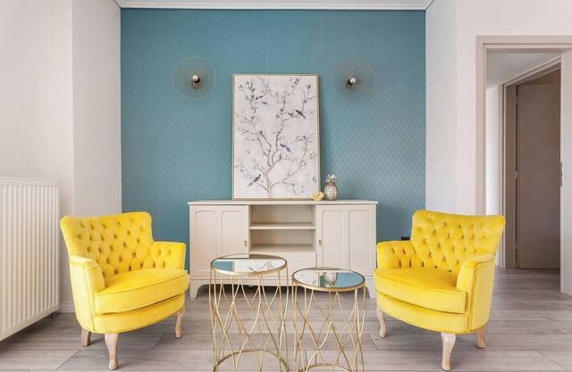 Luxury 3-BD condo with 80sqm balcony in Glifada