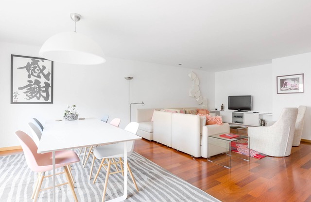 Luxury 3 Bedroom Apartment in Historical City Center
